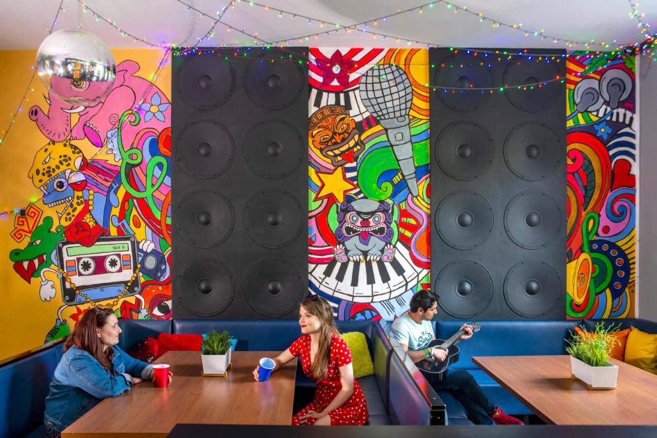 Let'S Rock Party Hostel! Age Limit From 18 Until 40! Красков Екстериор снимка
