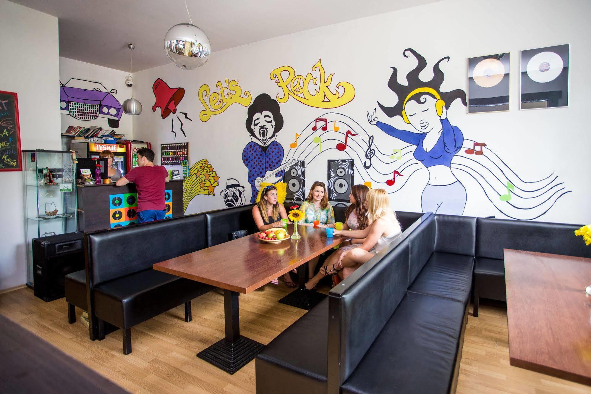Let'S Rock Party Hostel! Age Limit From 18 Until 40! Красков Екстериор снимка